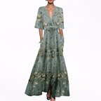 Valentina | Elegantti Maxi Mekko Syvällä Kaula-aukolla